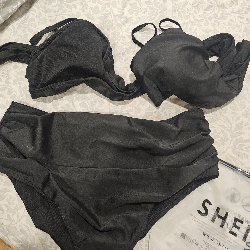 SHEIN Black Bikini Set with Ruched Detail